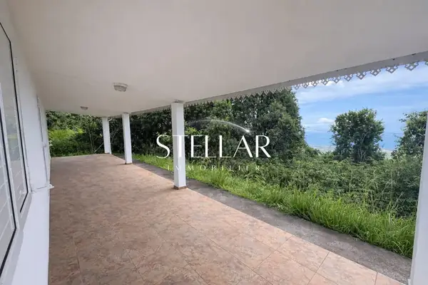 Maison F4 de 86 m² à Sainte-Marie (97438), Stellar Immobilier