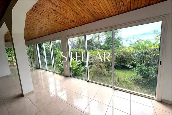 Propriété F7 de 233 m² à Sainte-Marie (97438), Stellar Immobilier